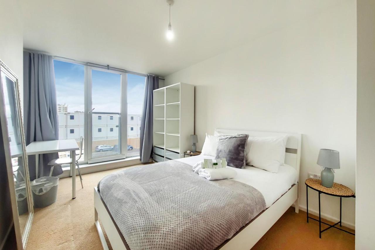 Free Parking - Two Bed Apartment By London Docklands Londres Exterior foto