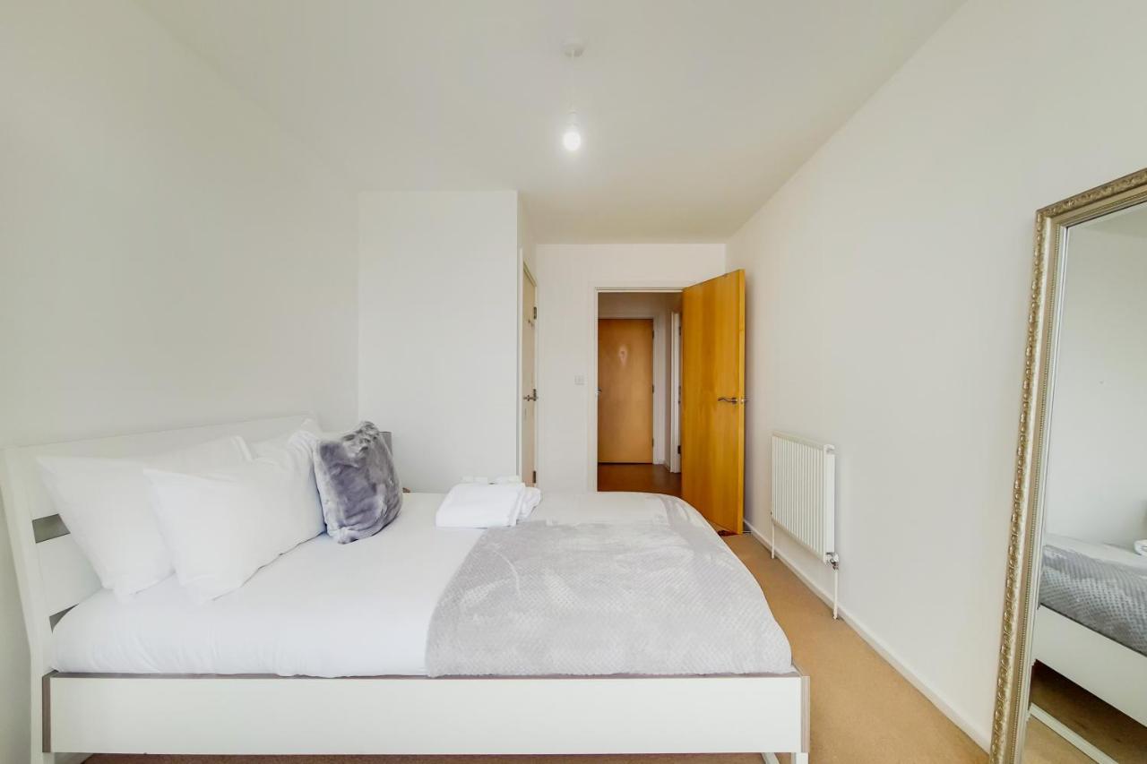 Free Parking - Two Bed Apartment By London Docklands Londres Exterior foto
